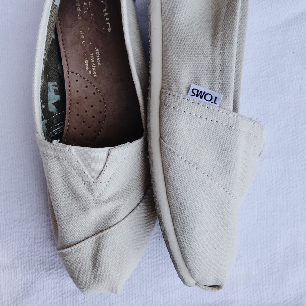 TOMS